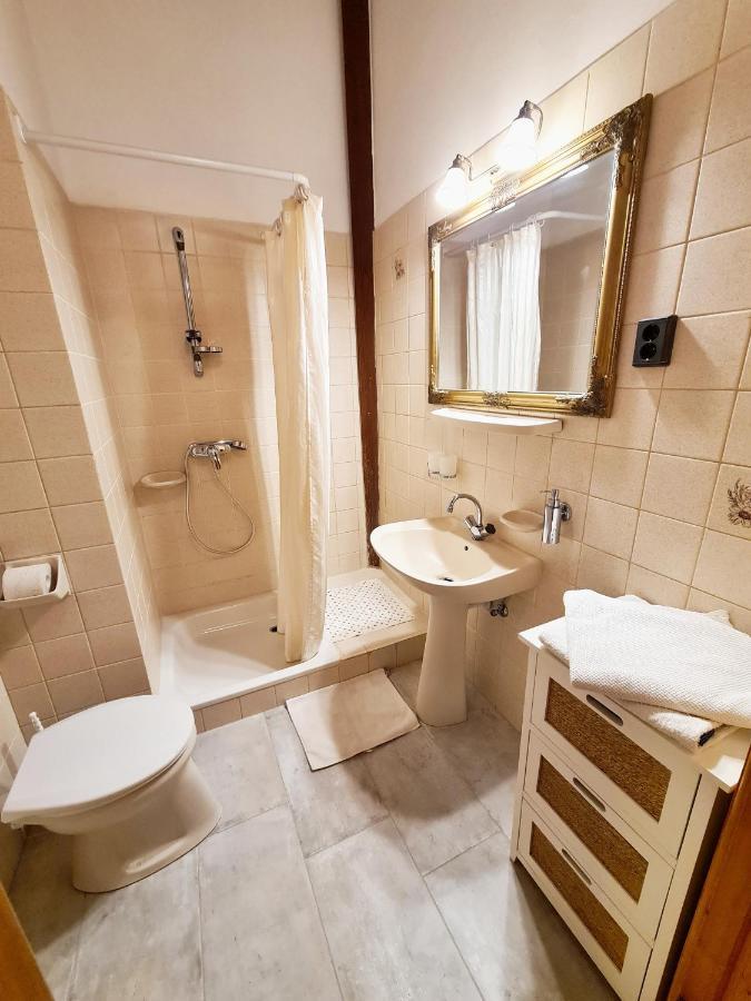 Agas Vendeghaz Hotel Csopak Ngoại thất bức ảnh