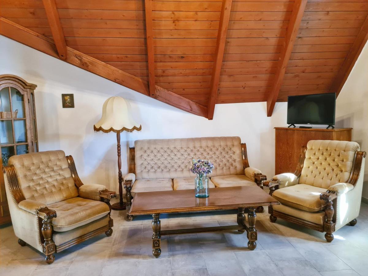 Agas Vendeghaz Hotel Csopak Ngoại thất bức ảnh