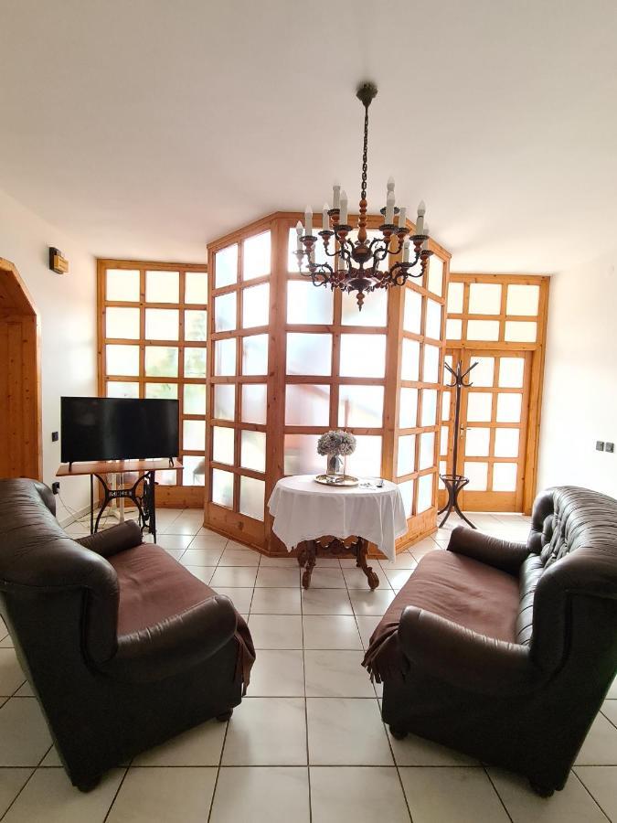 Agas Vendeghaz Hotel Csopak Ngoại thất bức ảnh